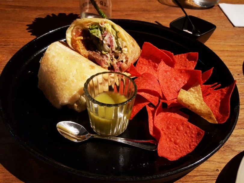 20161014_200444-900x675